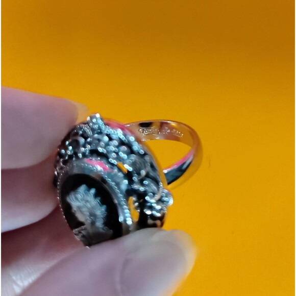 Vintage Whiting Davis Cameo Necklace Ring Earrings Set Silver Tone Jewelry Onyx - Picture 15 of 16